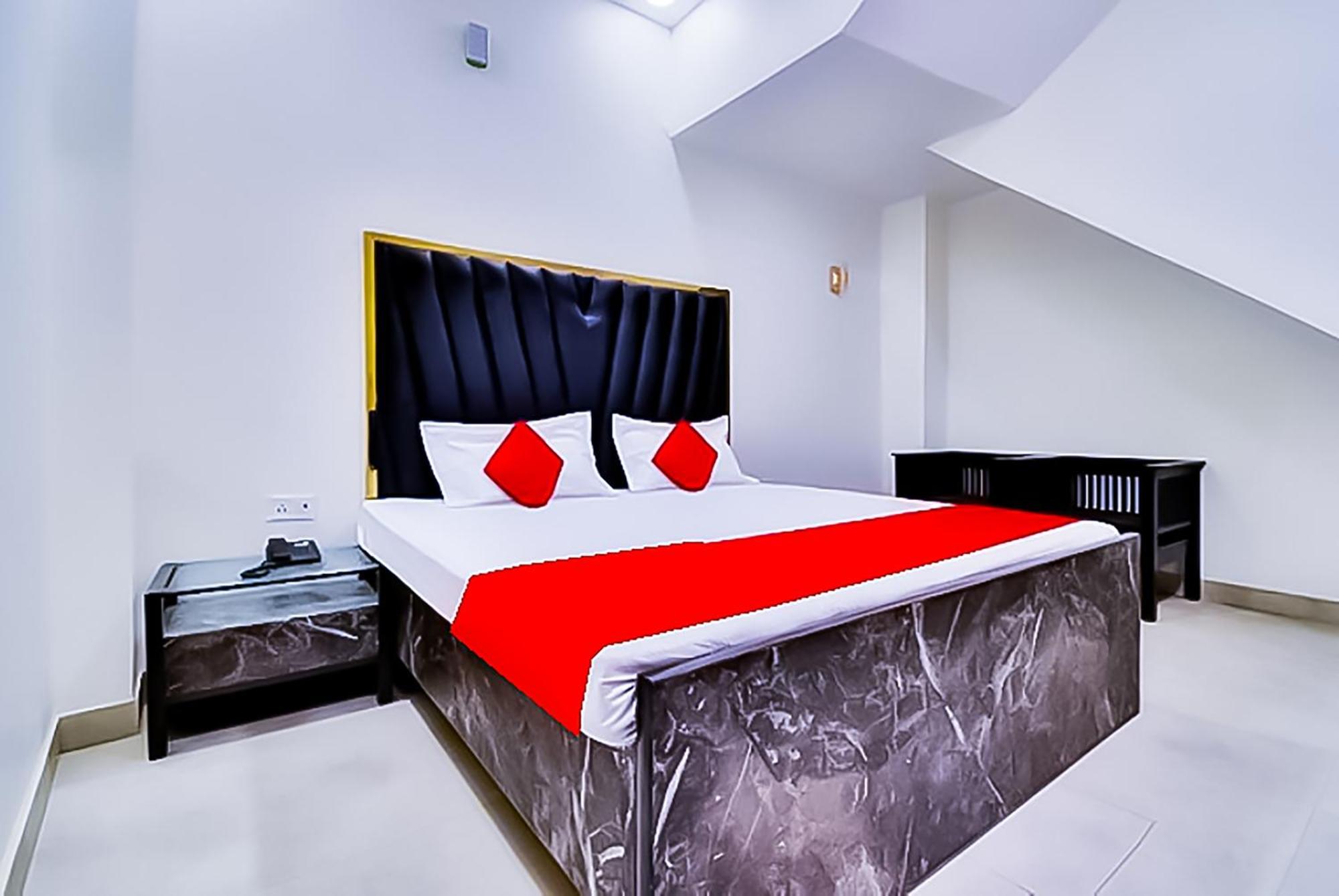 Hotel Sukoon - Ramesh Nagar Neu-Delhi Exterior foto