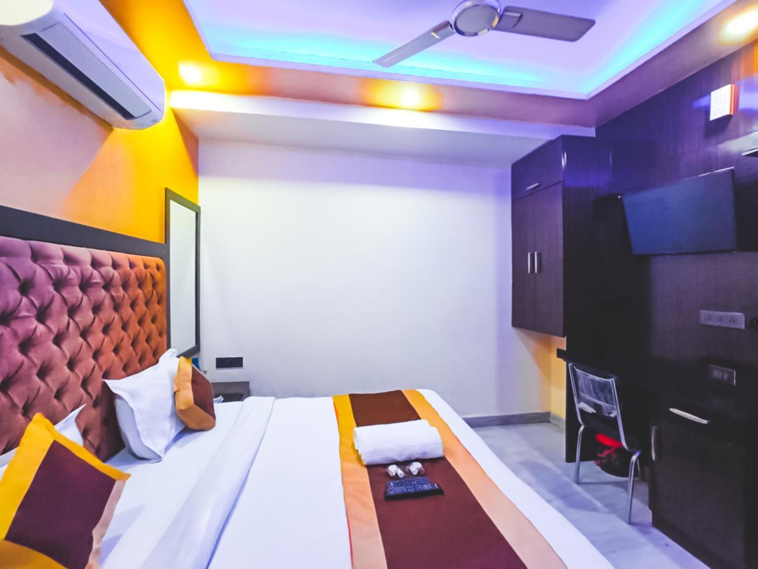 Hotel Sukoon - Ramesh Nagar Neu-Delhi Exterior foto